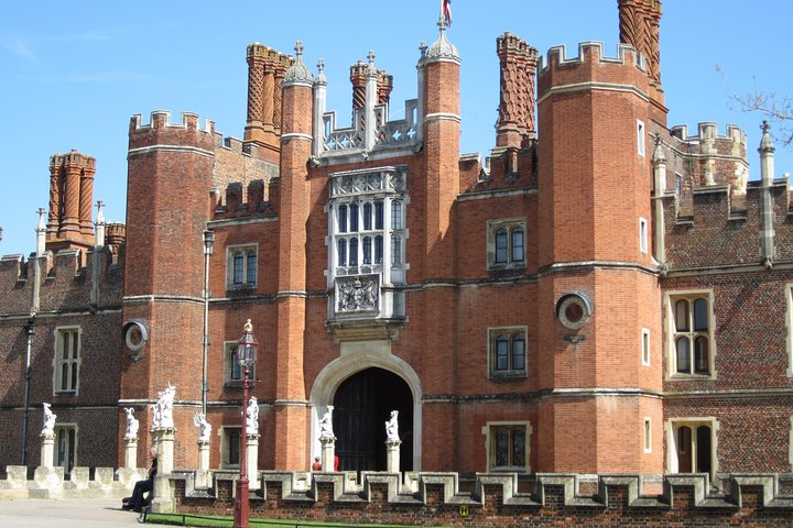 Hampton Court Palace Entrance